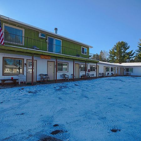 Love Hotels Tomahawk By Oyo At Lake Mohawksin Wi מראה חיצוני תמונה