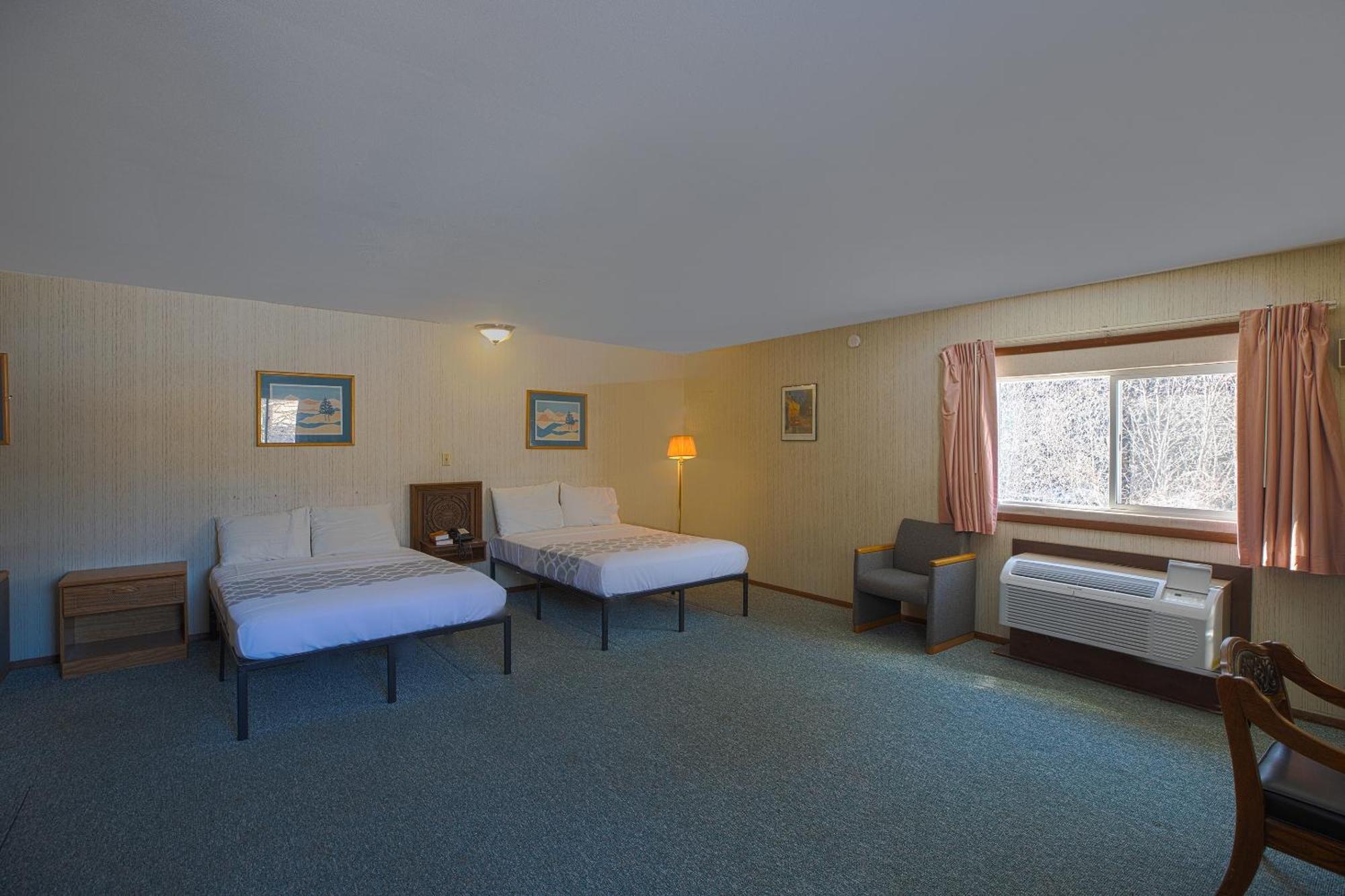Love Hotels Tomahawk By Oyo At Lake Mohawksin Wi מראה חיצוני תמונה