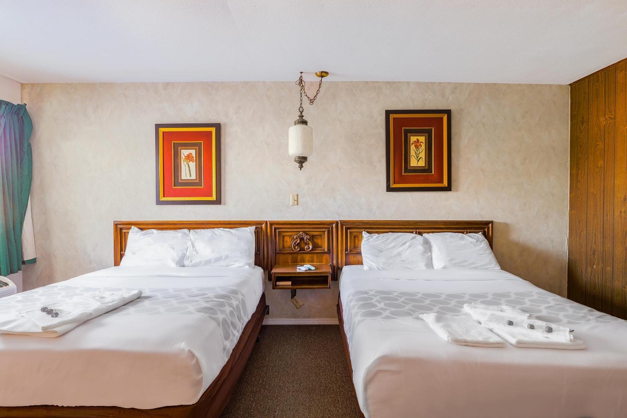 Love Hotels Tomahawk By Oyo At Lake Mohawksin Wi מראה חיצוני תמונה